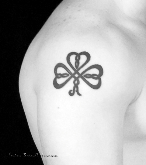 right arm tat